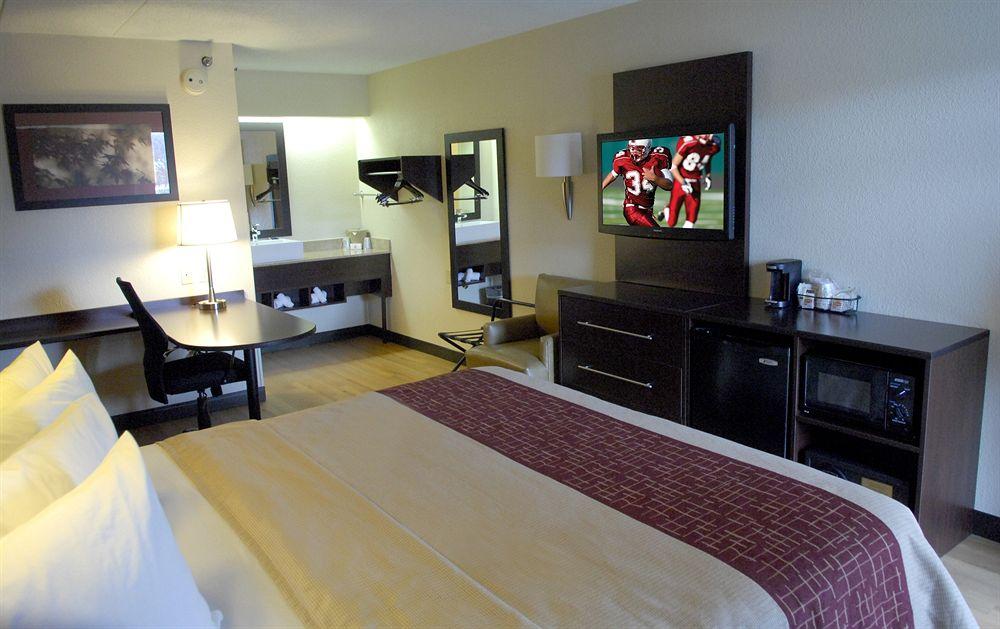 Red Roof Inn Plus+ Washington Dc - אלכסנדריה מראה חיצוני תמונה