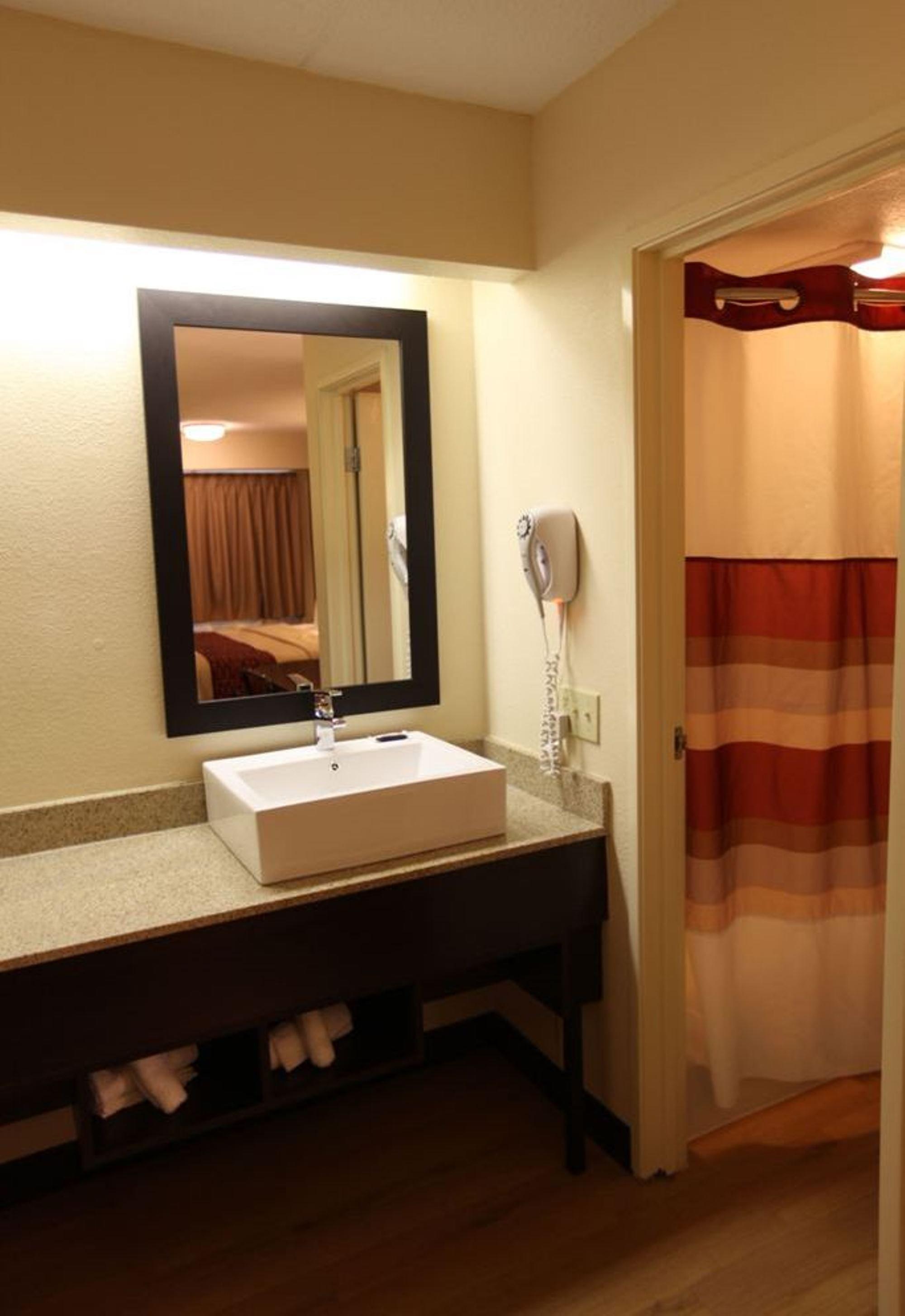 Red Roof Inn Plus+ Washington Dc - אלכסנדריה מראה חיצוני תמונה