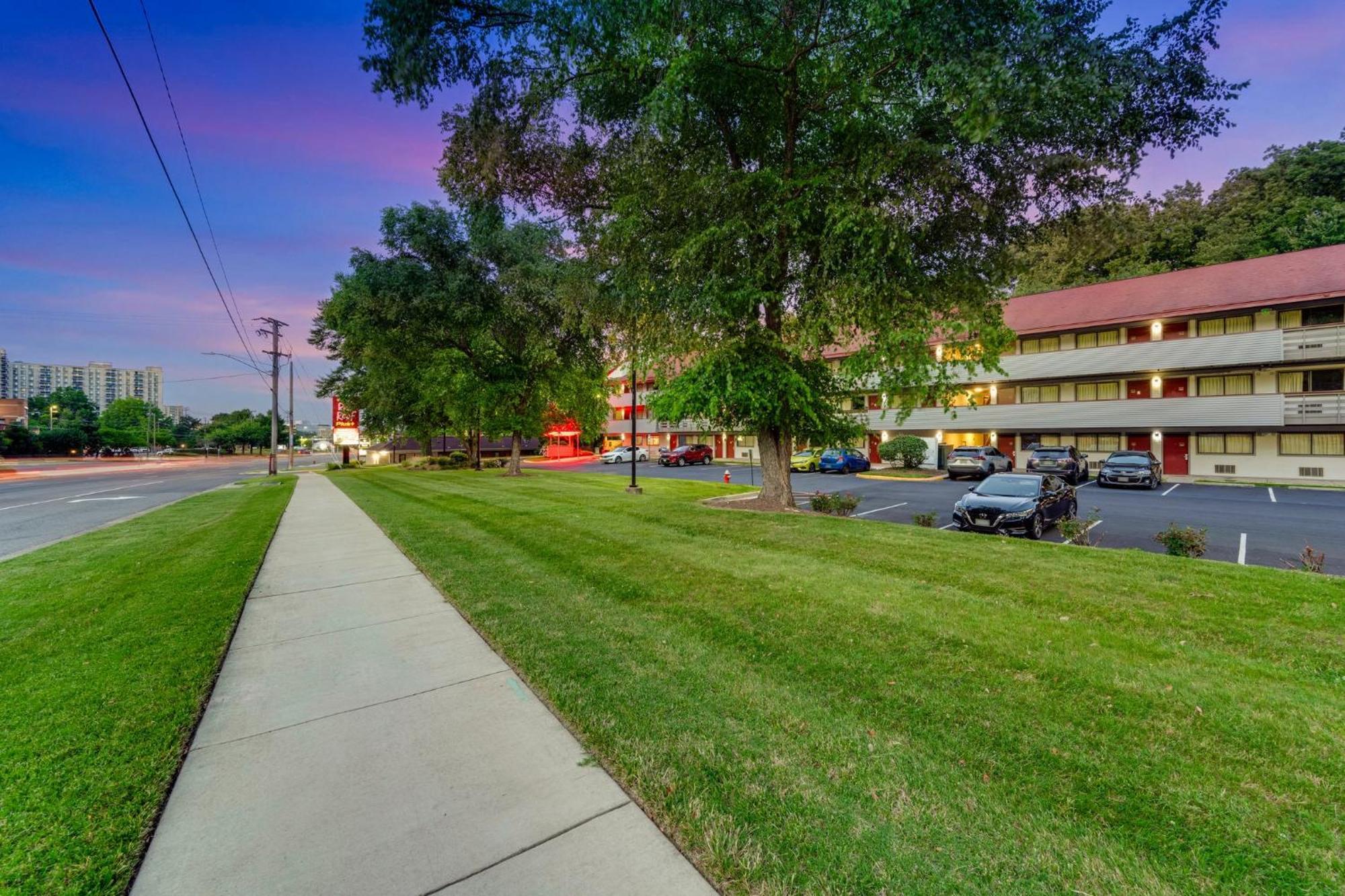 Red Roof Inn Plus+ Washington Dc - אלכסנדריה מראה חיצוני תמונה