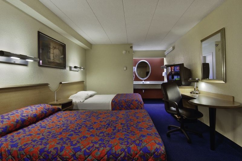 Red Roof Inn Plus+ Washington Dc - אלכסנדריה מראה חיצוני תמונה
