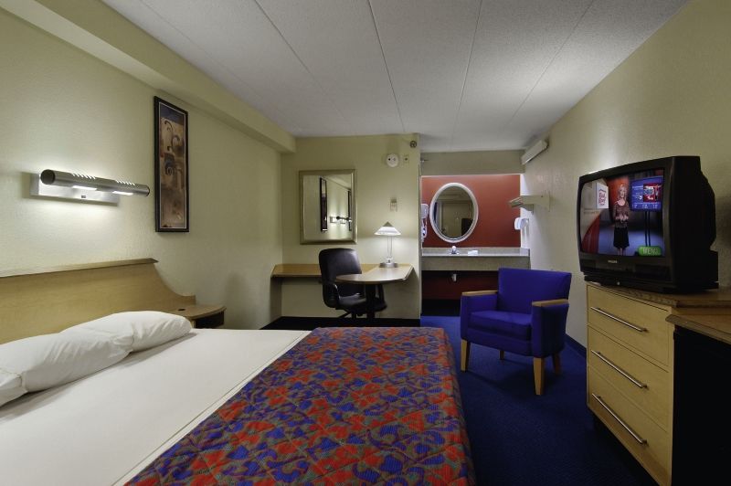 Red Roof Inn Plus+ Washington Dc - אלכסנדריה חדר תמונה
